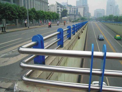 防撞护栏