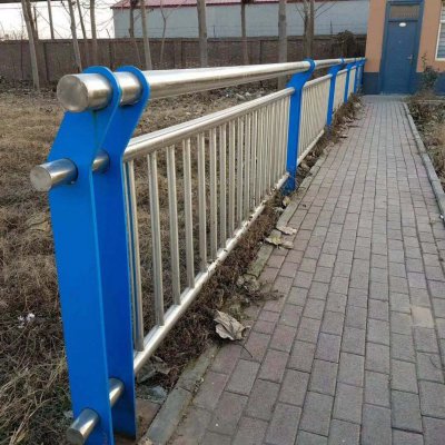 乐意金属制品常用的不锈钢复合管切割的方式是什么